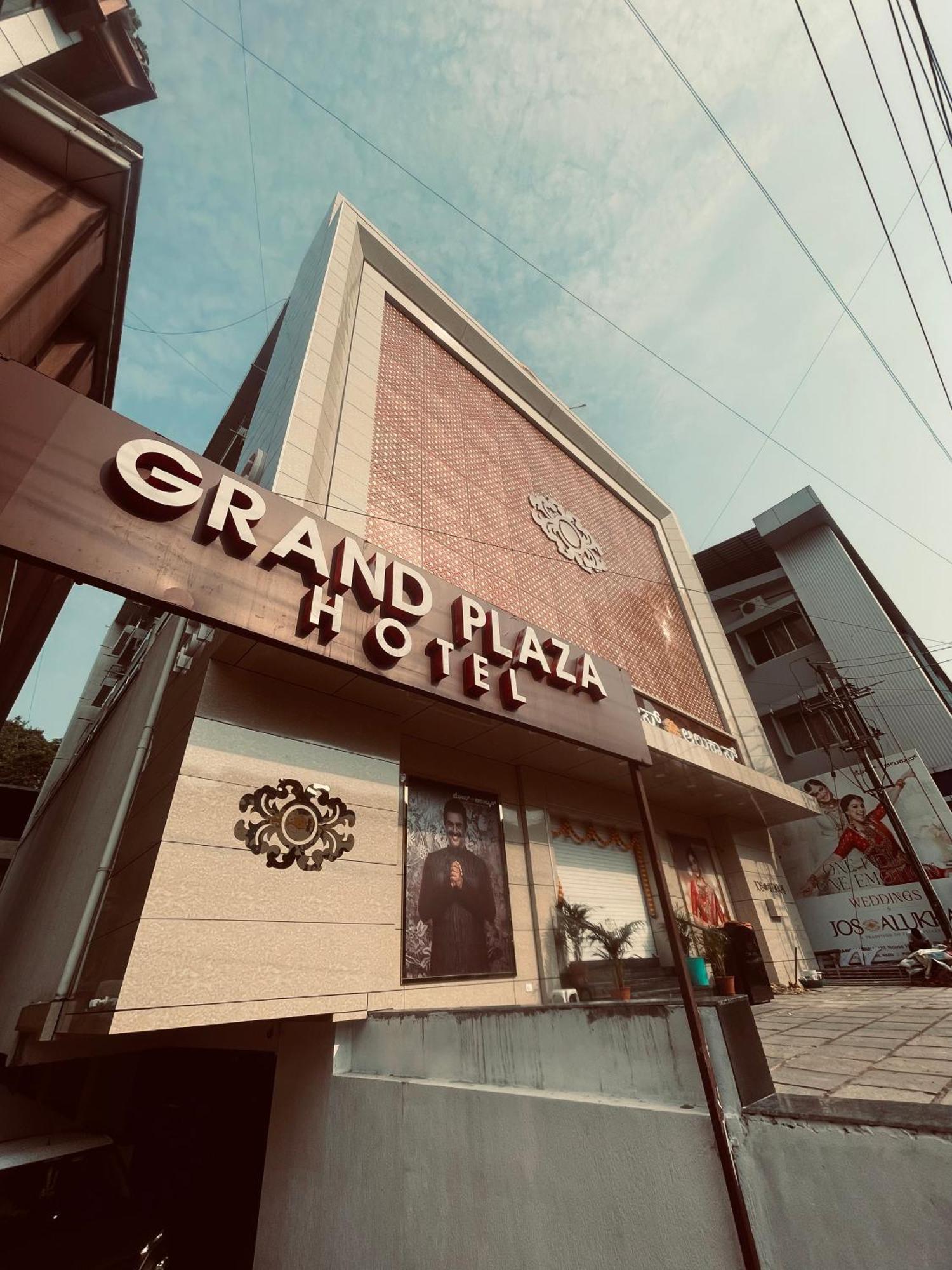 Grand Plaza Hotel Mangalore Exterior photo